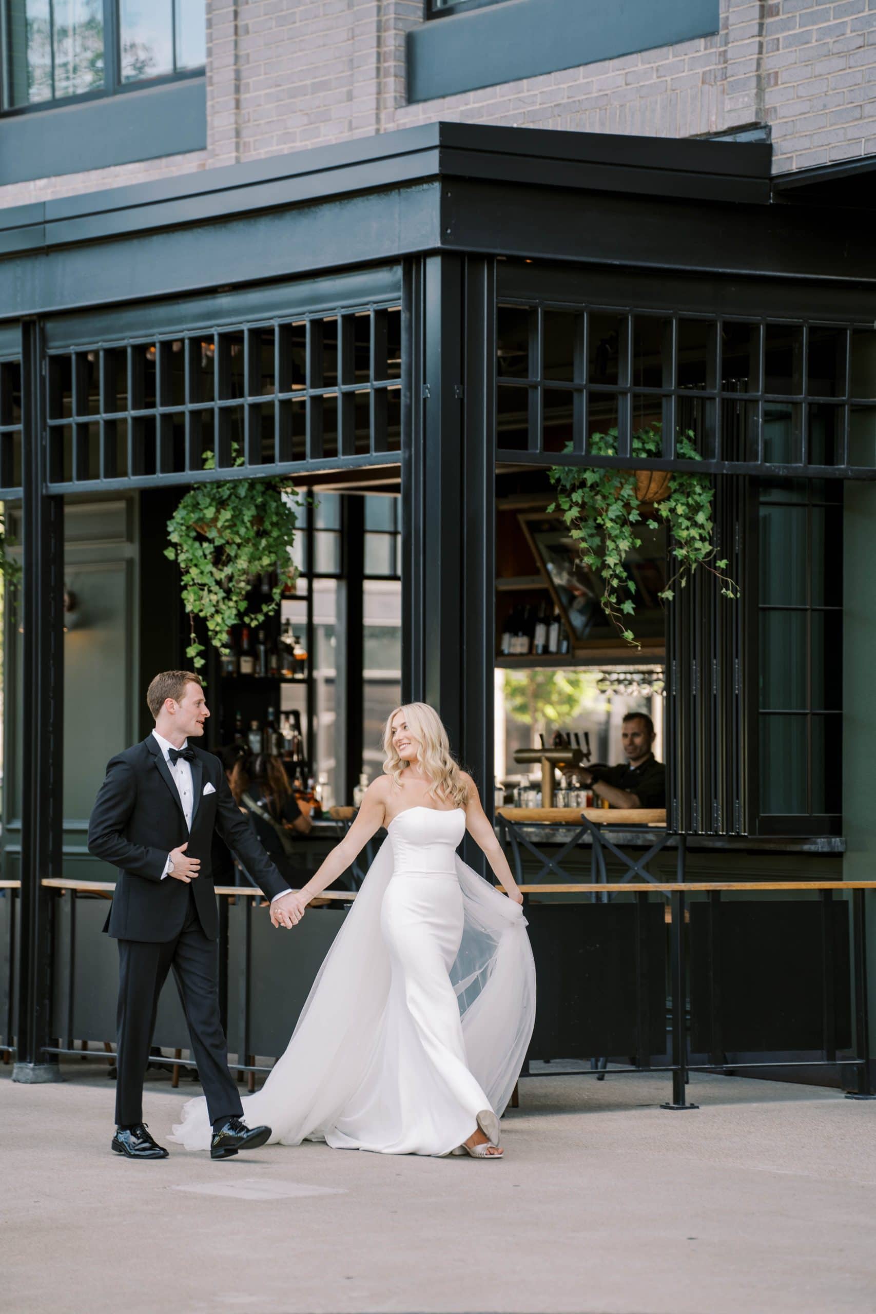 Best wedding photographers in Columbus Ohio