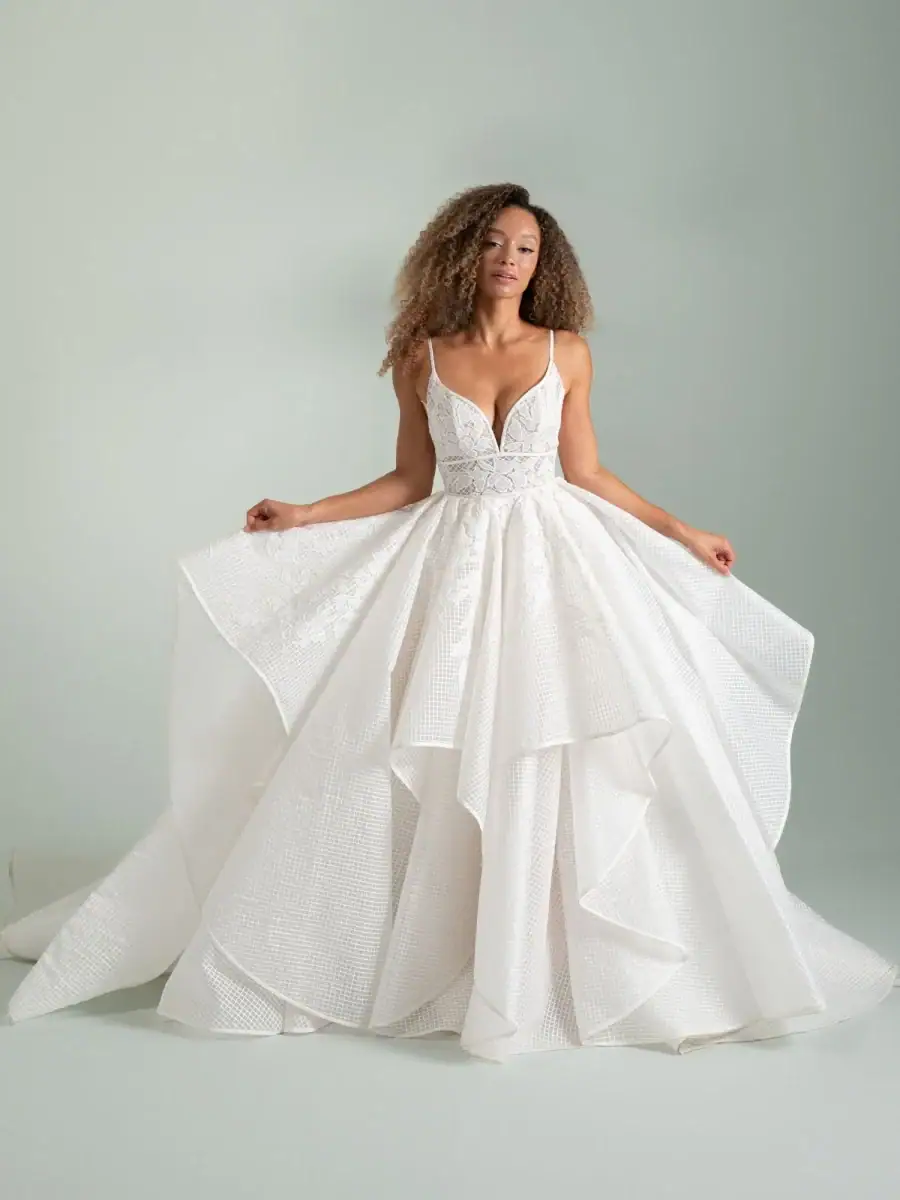 ball gown wedding dress