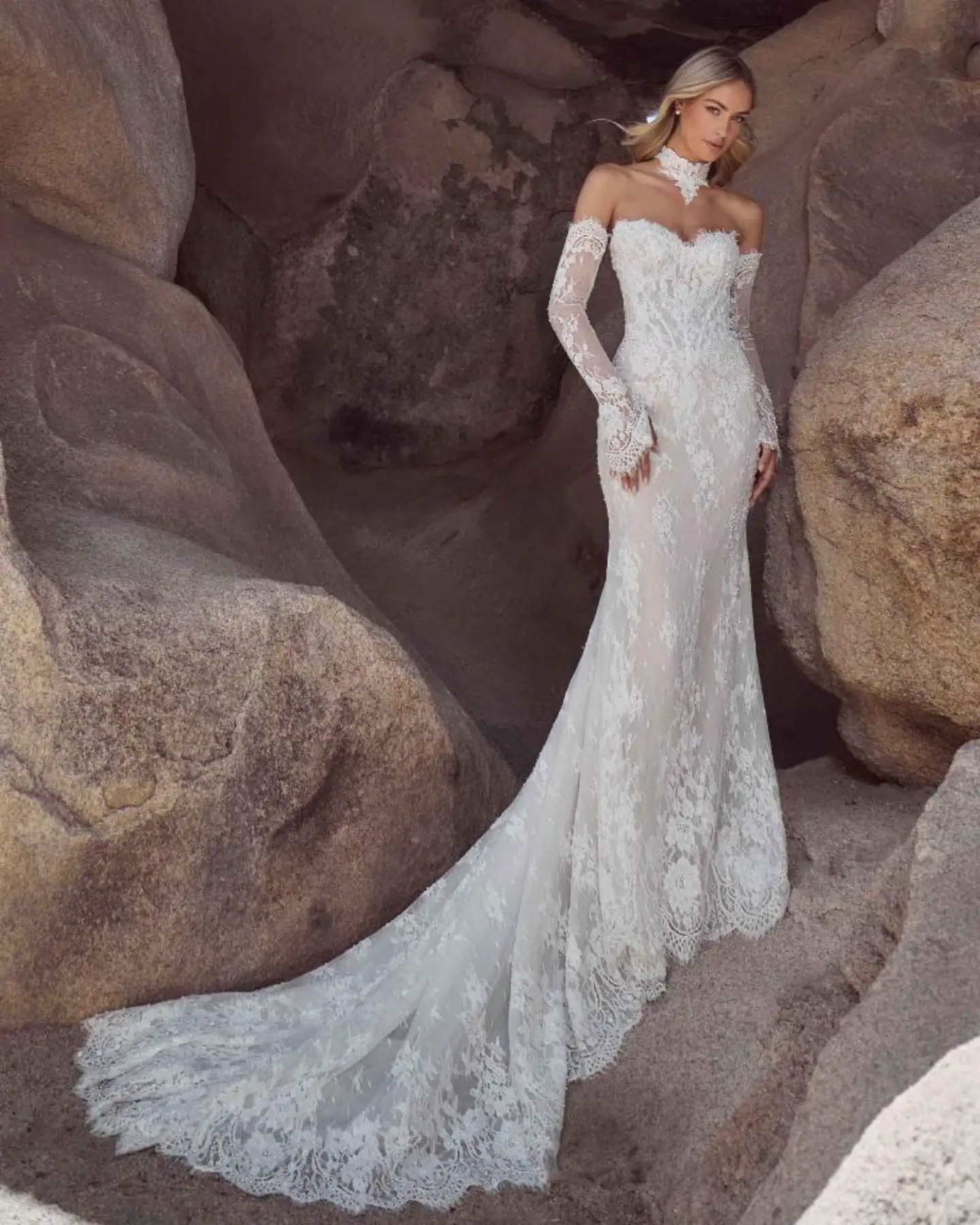 lace fit n flare wedding dress with sweetheart neckline