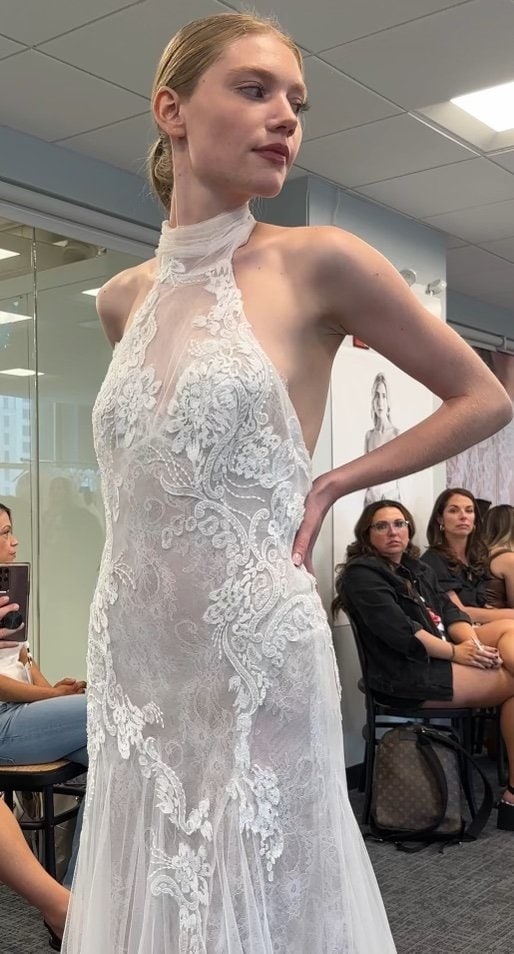 2025 wedding dress trends 