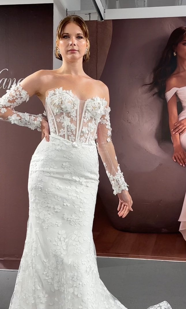 2025 wedding dress trends 