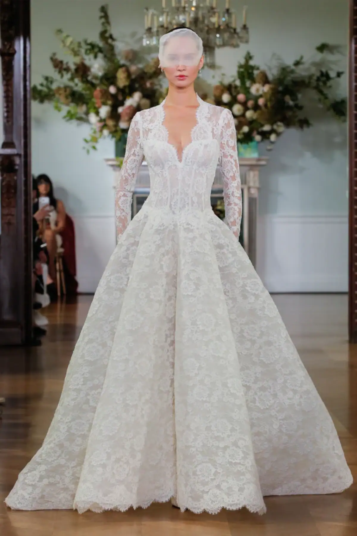 Monique-Lhuillier-Divinity