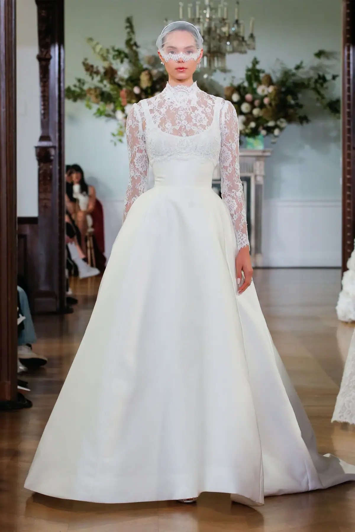Monique Lhuillier Keaton wedding dress