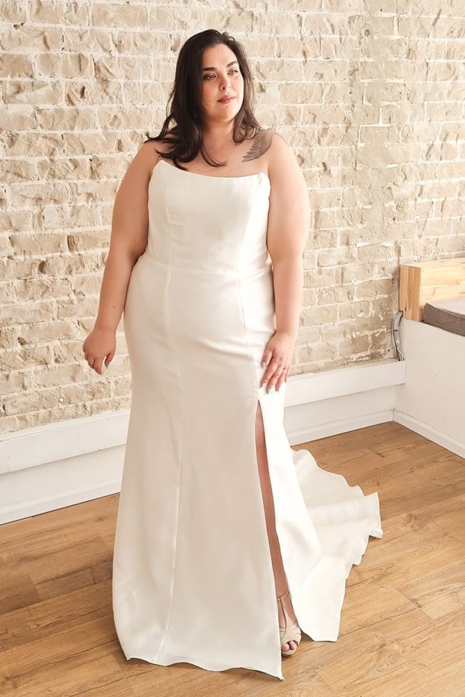 Studio Levana plus size wedding dress in Ohio at La Jeune Mariee