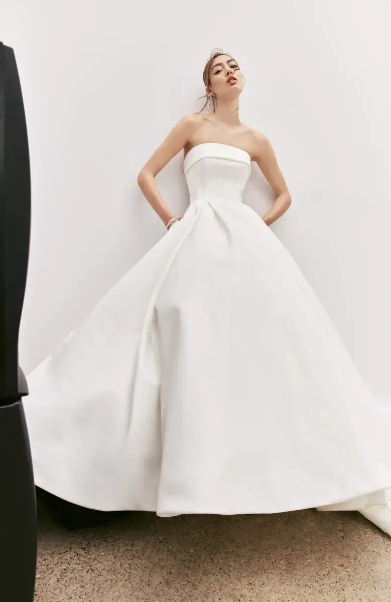 Ball gown wedding dresses 